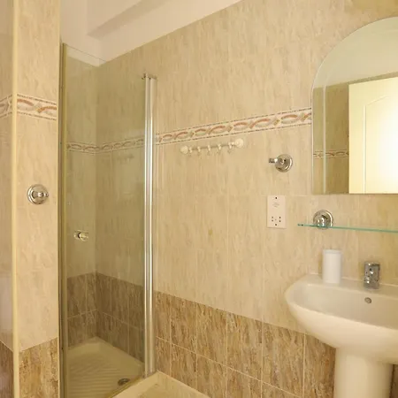 Stylish Holiday - Large Pool - Close To Beach Appartamento