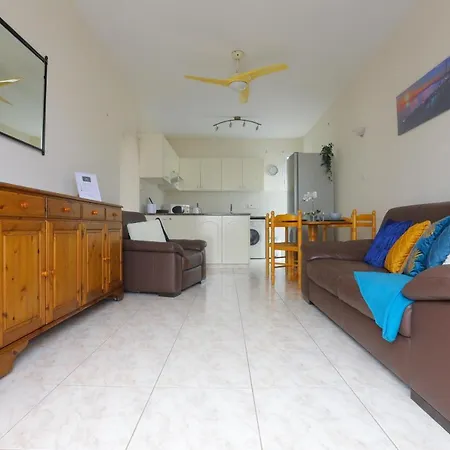 Apartman Stylish Holiday - Large Pool - Close To Beach