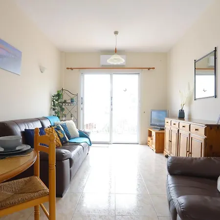 Stylish Holiday - Large Pool - Close To Beach *